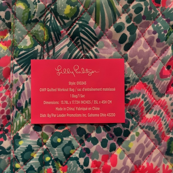 NWT LILLY PULITZER Quilted Backpack in Multi Banana Split pattern - Picture 3 of 5
